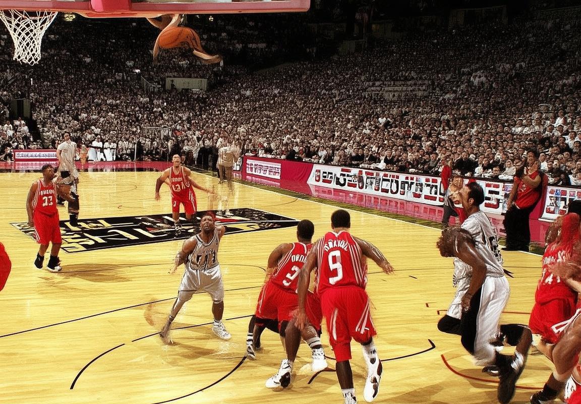 2003年NBA季后赛：马刺火箭巅峰对决姚麦大战邓肯回顾